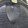 Borsa da viaggio Louis Vuitton Keepall 55 cm in pelle Epi nera - Detail D3 thumbnail