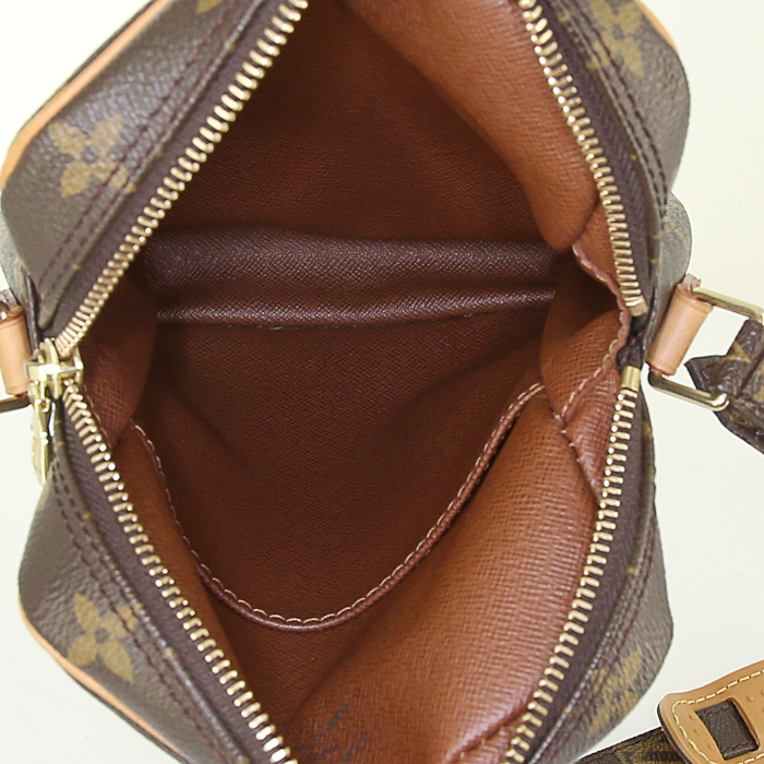 Louis Vuitton Danube shoulder bag in monogram canvas and natural leather - Detail D2