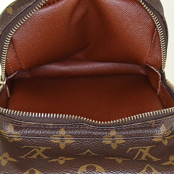 Louis Vuitton Amazone shoulder bag in monogram canvas and natural leather - Detail D3