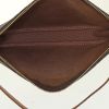 Pochette Louis Vuitton en toile monogram enduite et cuir naturel - Detail D2 thumbnail