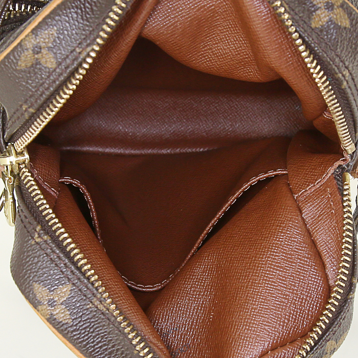 Louis Vuitton Amazone shoulder bag in monogram canvas and natural leather - Detail D2