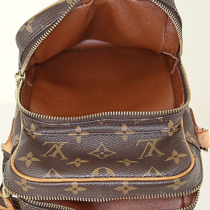 Louis Vuitton Amazone shoulder bag in monogram canvas and natural leather - Detail D3