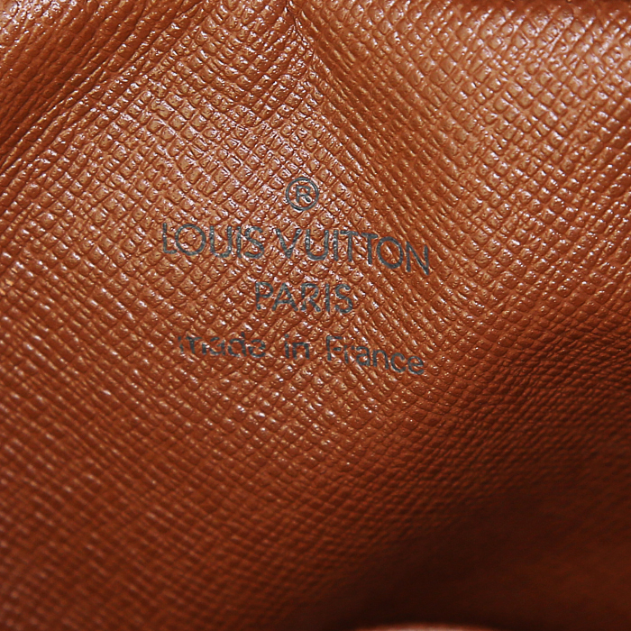 Louis Vuitton Amazone shoulder bag in monogram canvas and natural leather - Detail D4