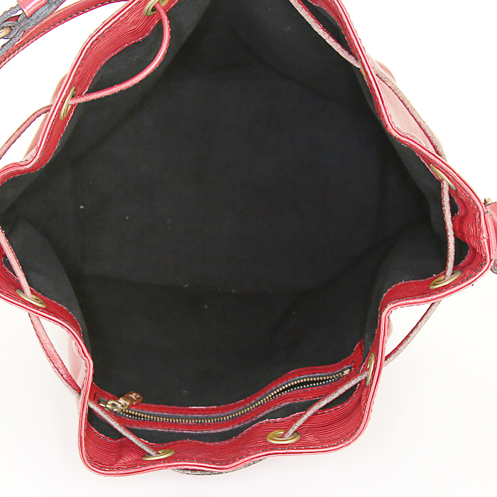 Borsa Louis Vuitton petit Noé piccola in pelle Epi rossa - Detail D2