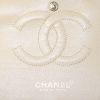 Bolso de mano Chanel Timeless en jersey beige - Detail D4 thumbnail