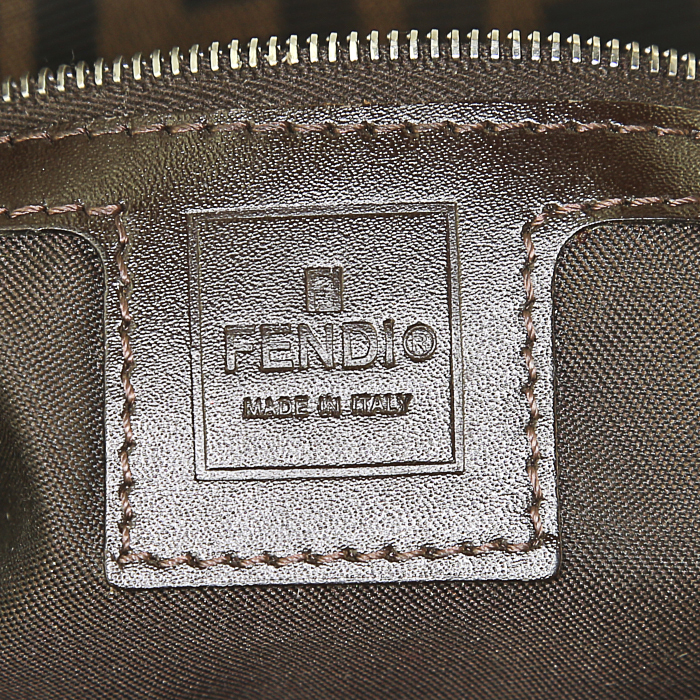 Fendi Baguette handbag in monogram canvas and brown leather - Detail D3
