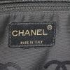 Chanel Choco Bar shopping bag in black patent leather - Detail D4 thumbnail
