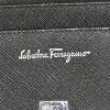 Billetera Salvatore Ferragamo en cuero negro - Detail D3 thumbnail