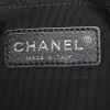 Sac à main Chanel Timeless en cuir bicolore noir et beige - Detail D4 thumbnail