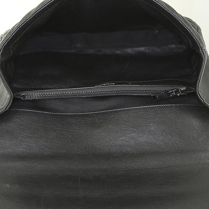 Saint Laurent College large model shoulder bag in black chevron quilted leather - Detail D3