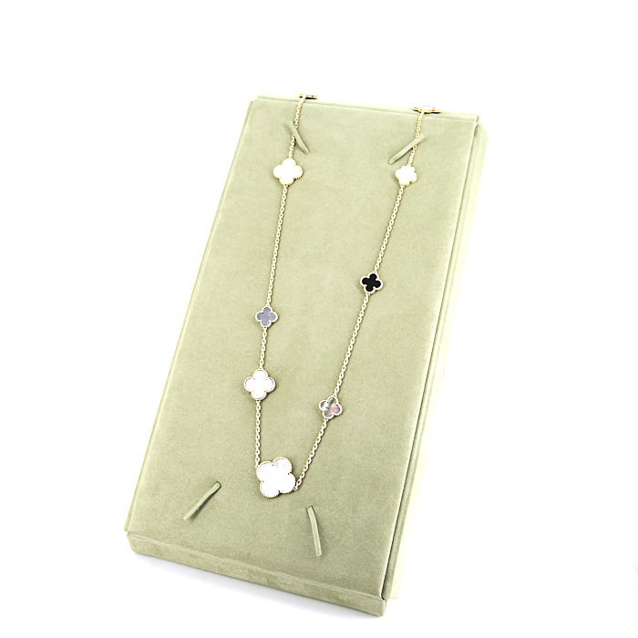 Van Cleef
Arpels Magic Alhambra long necklace in yellow gold, onyx and mother of pearl - Detail D2