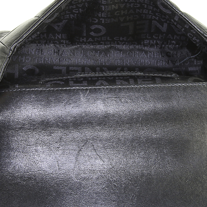 Pochette Chanel Choco bar en cuir matelassé noir - Detail D2