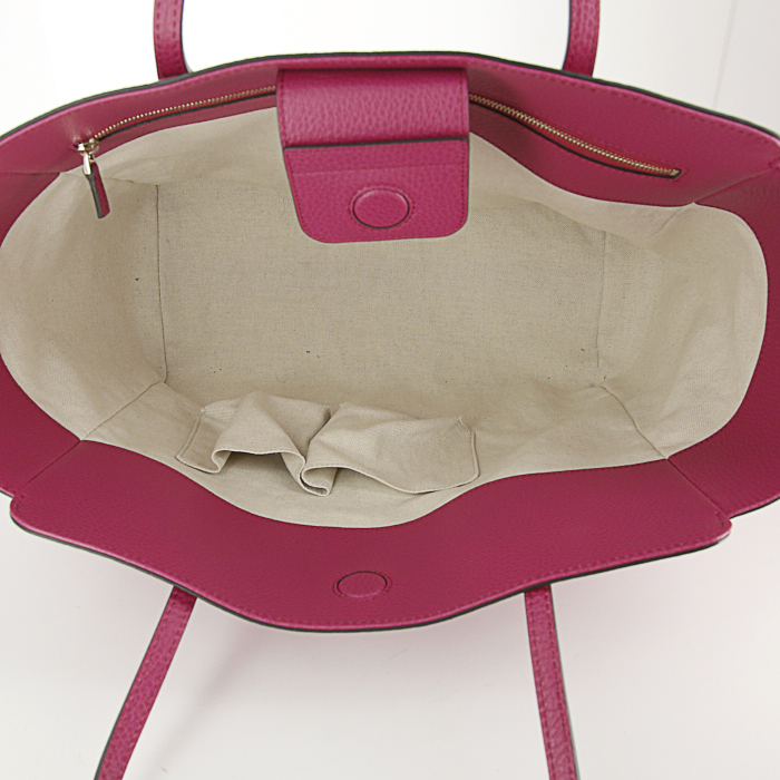 Gucci Swing shopping bag in fushia pink leather - Detail D2