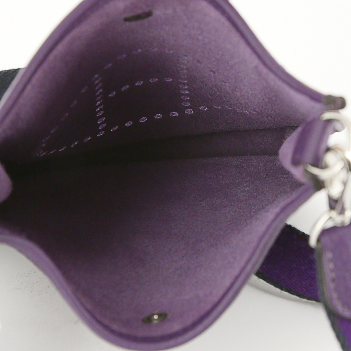 Sac bandoulière Hermès Mini Evelyne en cuir togo violet - Detail D2