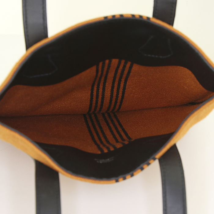 Shopping bag Hermès in tela arancione e pelle nera - Detail D2