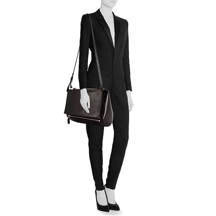 Givenchy Pandora small model shoulder bag in black leather - Detail D2