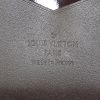 Pochette Louis Vuitton Organizer in pelle verniciata monogram viola - Detail D3 thumbnail
