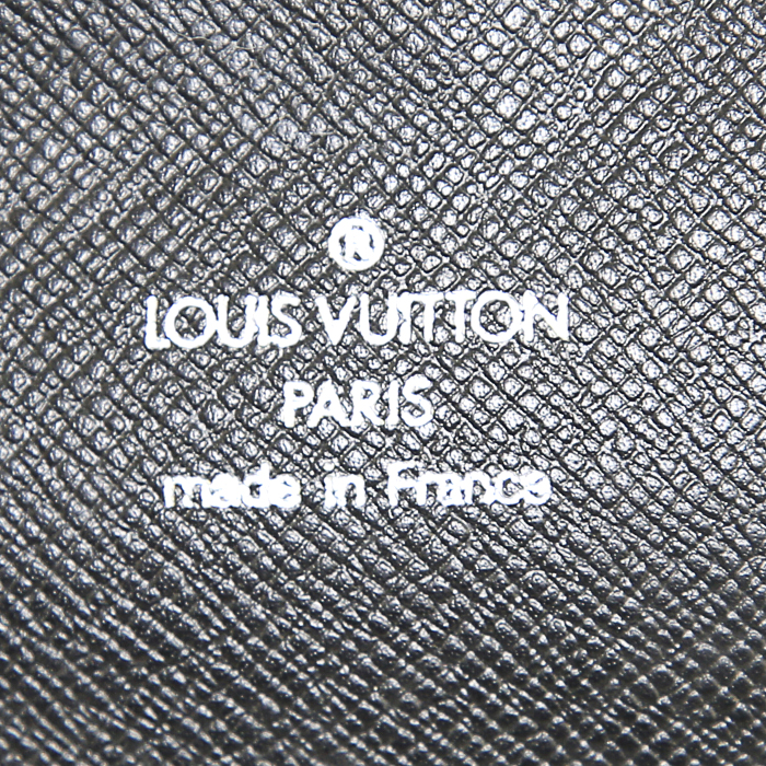 Pochette Louis Vuitton  Organizer en cuir taiga noir - Detail D3