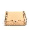 Bolso de mano Chanel Timeless jumbo en cuero acolchado beige - 360 thumbnail