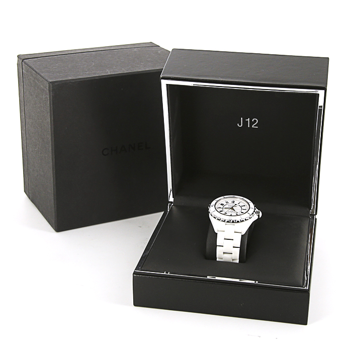 Montre Chanel J12 en céramique blanche - Detail D2