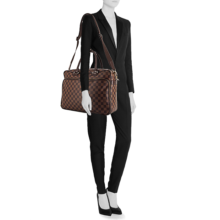 Porte-documents Louis Vuitton Icare en toile damier marron et cuir marron - Detail D1