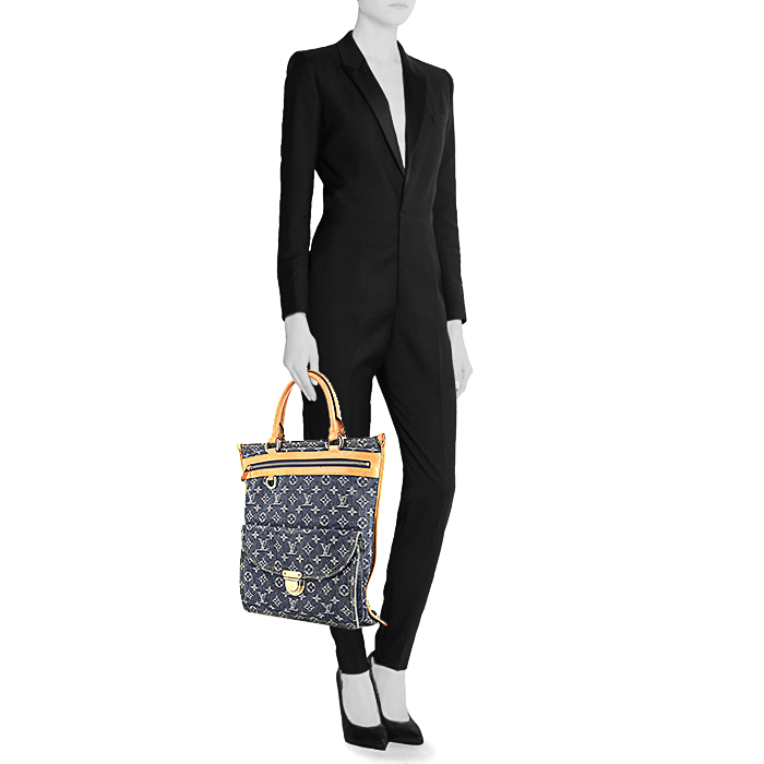 Louis Vuitton Baggy handbag in blue monogram denim canvas and natural leather - Detail D1