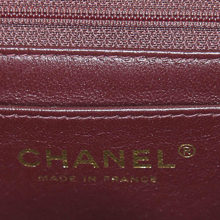 Bolso bandolera Chanel Mini Timeless en cuero acolchado azul marino - Detail D3