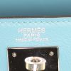 Bolso de mano Hermes Kelly 32 cm en cuero swift azul - Detail D4 thumbnail