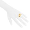 Van Cleef & Arpels Frivole ring in yellow gold and diamonds - Detail D1 thumbnail