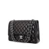 Chanel Timeless Maxi jumbo shoulder bag in black quilted leather - 00pp thumbnail