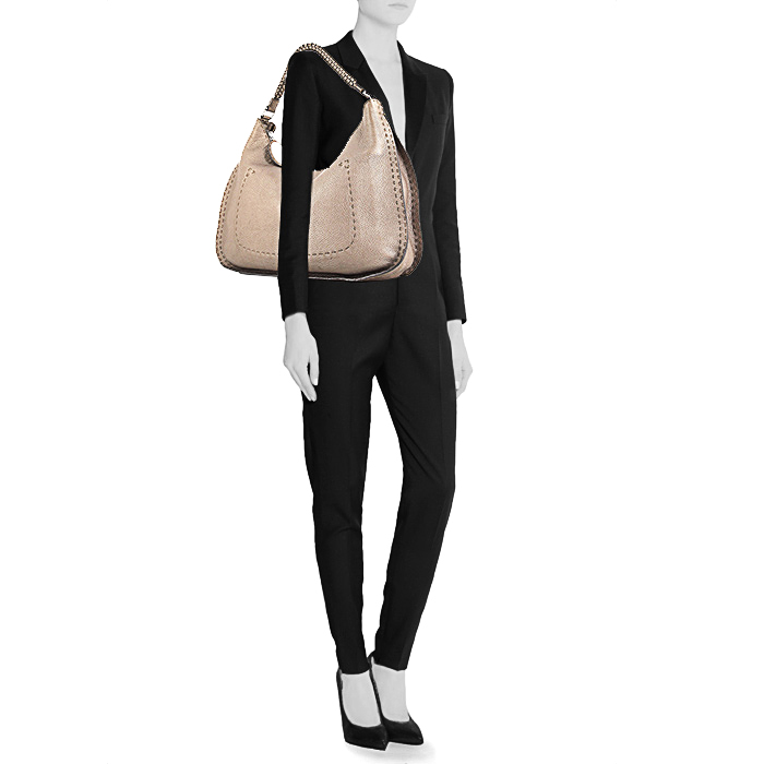 Fendi Selleria handbag in grey-beige grained leather - Detail D1