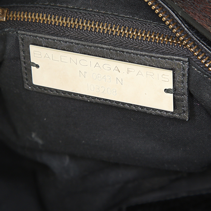 Bolso de mano Balenciaga First modelo pequeño en cuero irisado negro - Detail D4