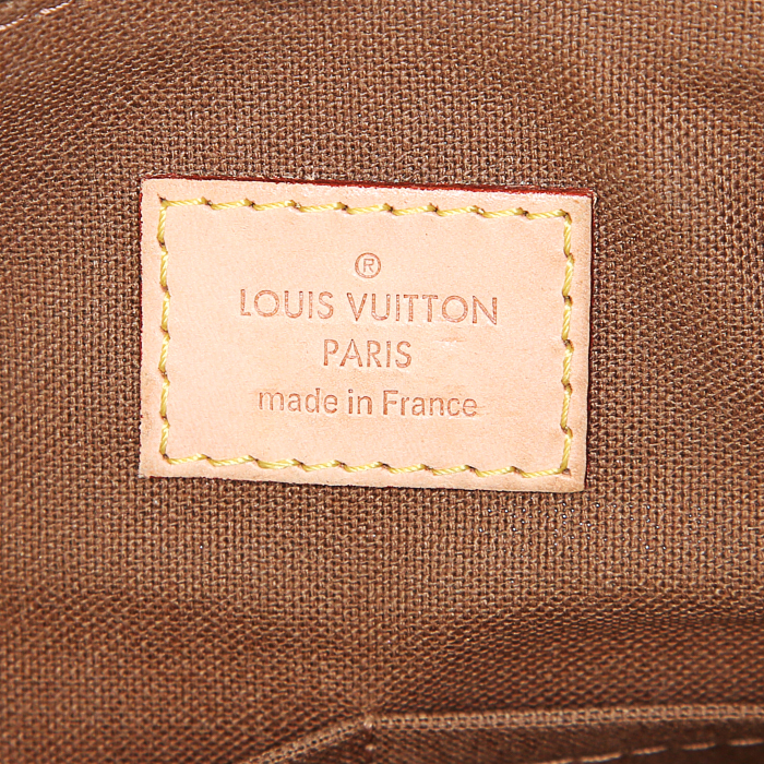 Sac bandoulière Louis Vuitton District en toile monogram enduite - Detail D3
