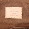 Bolso bandolera Louis Vuitton District en lona Monogram revestida - Detail D3 thumbnail