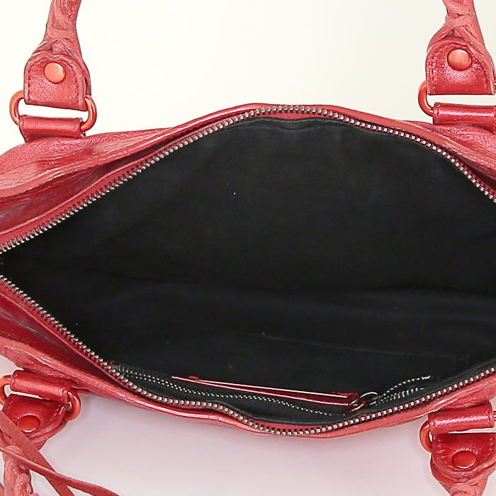 Borsa Balenciaga First in pelle rosso metallizzato - Detail D2