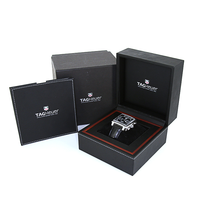 TAG Heuer Classic Monaco Automatic Chronograph watch in stainless steel Ref : CAW2110 Circa 2000 - Detail D2