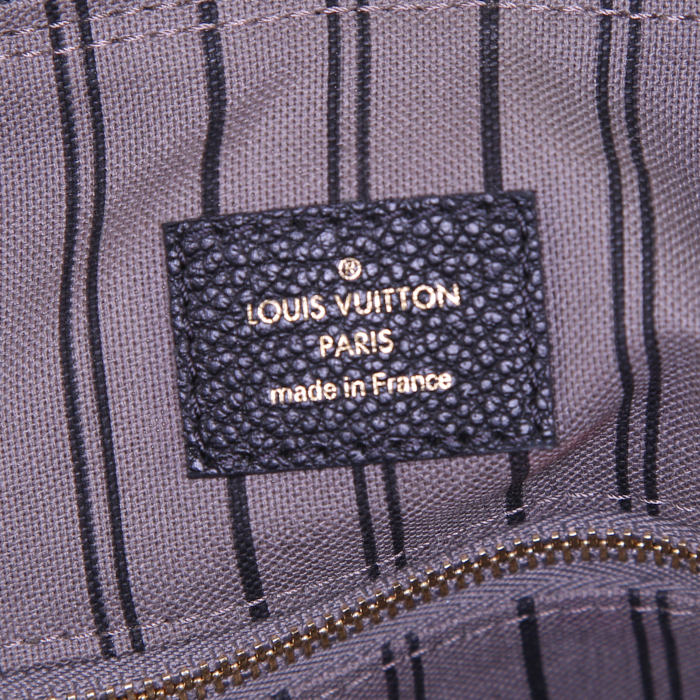 Louis Vuitton Speedy 30 handbag in black empreinte monogram leather - Detail D3