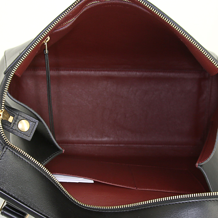 Celine Edge handbag in black leather - Detail D2