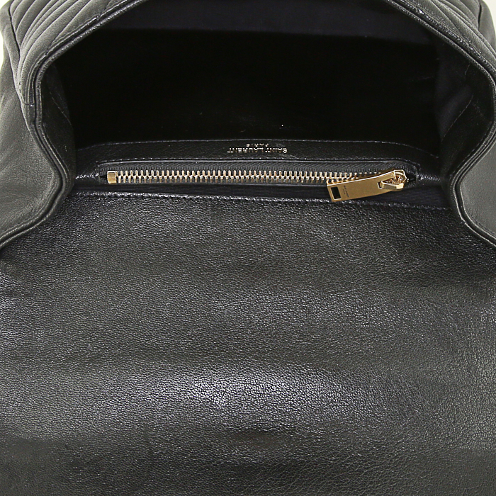 Saint Laurent Medium College medium model shoulder bag in black chevron quilted leather - Detail D2
