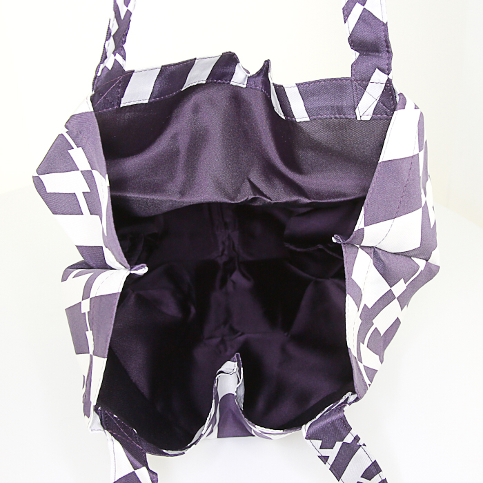 Hermes Silky Pop - Shop Bag shopping bag in purple and white bicolor printed canvas and purple leather - Detail D3