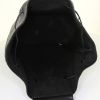 Louis Vuitton Sac d'épaule shoulder bag in black epi leather - Detail D2 thumbnail