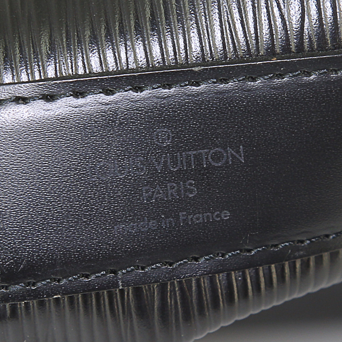 Borsa a spalla Louis Vuitton Sac d'épaule in pelle Epi nera - Detail D3