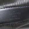 Sac porté épaule Louis Vuitton Sac d'épaule en cuir épi noir - Detail D3 thumbnail