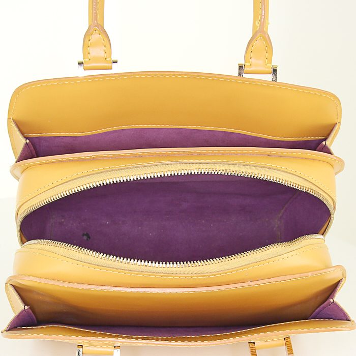 Borsa Louis Vuitton Pont Neuf in pelle Epi gialla - Detail D2