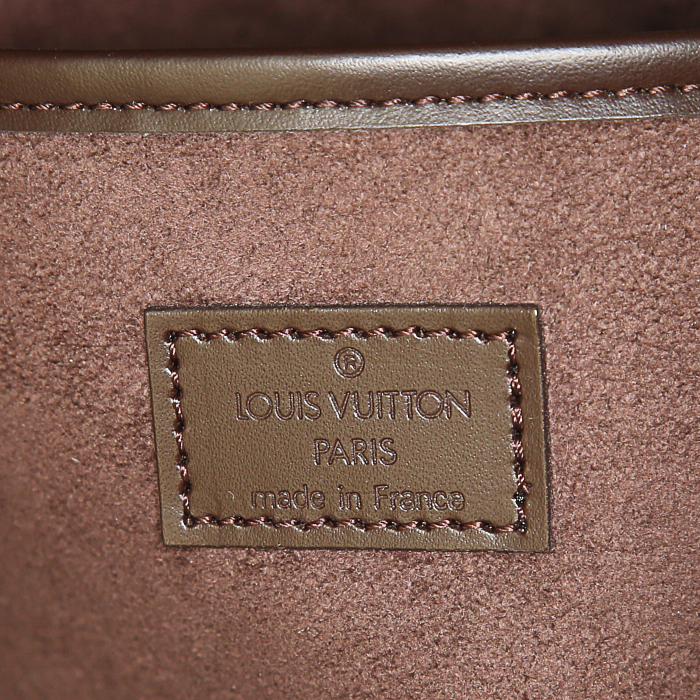 Sac à main Louis Vuitton Noctambule en cuir épi marron - Detail D3
