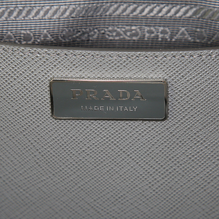 Borsa Prada Galleria modello grande in pelle saffiano grigia - Detail D4
