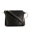 Bottega Veneta Messenger shoulder bag in black intrecciato leather - 360 thumbnail