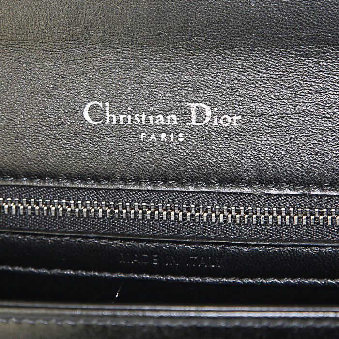 Bolso bandolera Dior Diorama en cuero negro - Detail D4