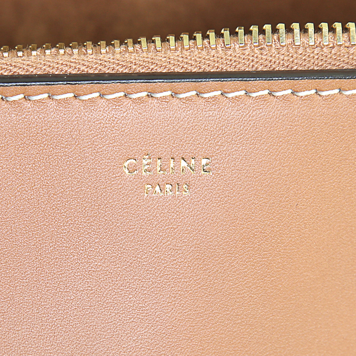 Bolso de mano Celine Edge en cuero color camel - Detail D3