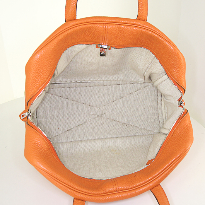 Sac à main Hermes Victoria en cuir togo orange - Detail D2